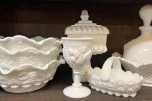 whats it worth milk glass